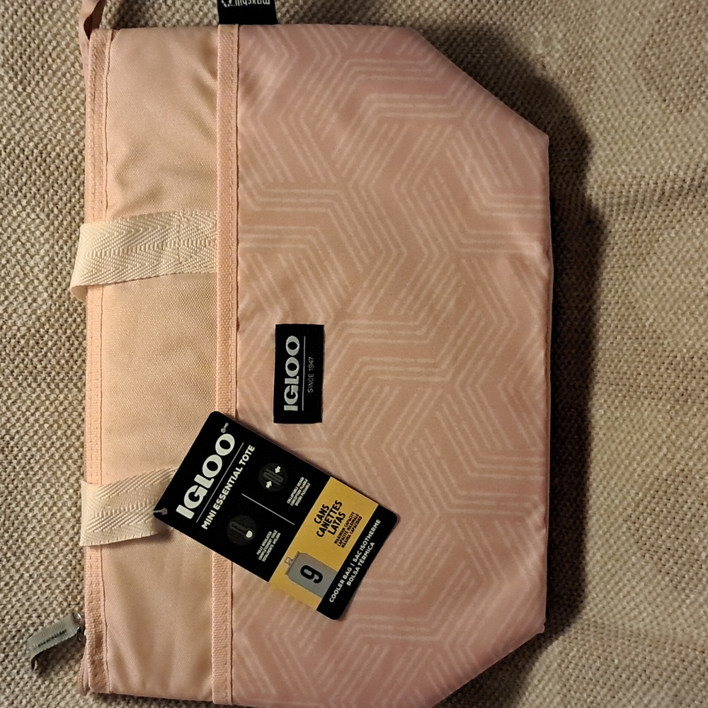 Igloo Soft Pink Essential Tote
